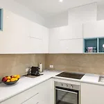 Apartman Dimora Concept-coral Dream Suite-free Parking-bike Room-beautiful Flat Near The Sea