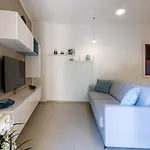 Apartman Dimora Concept-coral Dream Suite-free Parking-bike Room-beautiful Flat Near The Sea