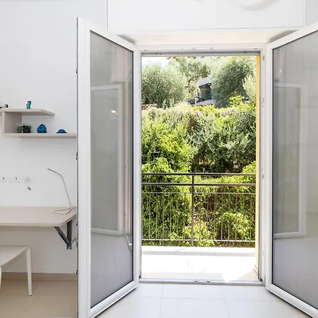Dimora Concept-coral Dream Suite-free Parking-bike Room-beautiful Flat Near The Sea Apartment