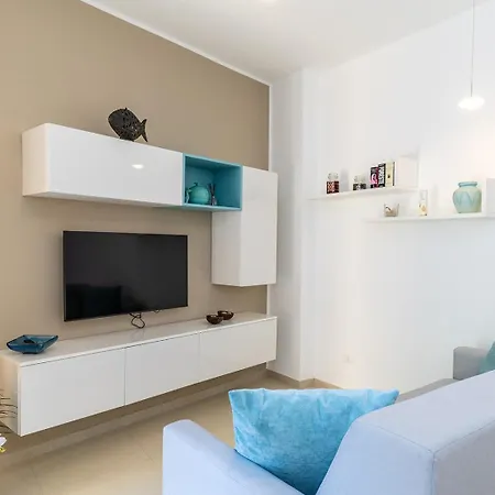 Dimora Concept-coral Dream Suite-free Parking-bike Room-beautiful Flat Near The Sea Apartamento