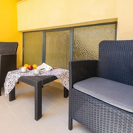 Apartment Dimora Concept-coral Dream Suite-free Parking-bike Room-beautiful Flat Near The Sea *