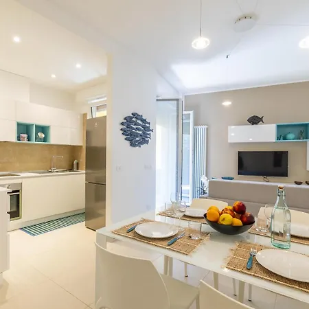 Dimora Concept-coral Dream Suite-free Parking-bike Room-beautiful Flat Near The Sea Finale Ligure
