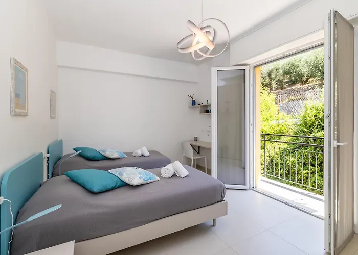 Dimora Concept-coral Dream Suite-free Parking-bike Room-beautiful Flat Near The Sea Apartamento *