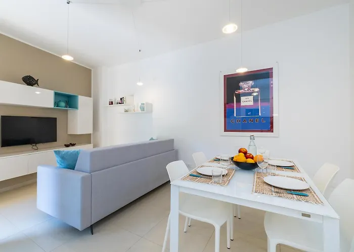 Dimora Concept-coral Dream Suite-free Parking-bike Room-beautiful Flat Near The Sea Apartamento
