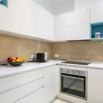 Dimora Concept-coral Dream Suite-free Parking-bike Room-beautiful Flat Near The Sea