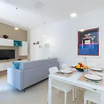 Dimora Concept-coral Dream Suite-free Parking-bike Room-beautiful Flat Near The Sea شقة