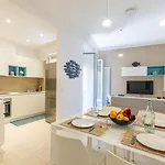 Dimora Concept-coral Dream Suite-free Parking-bike Room-beautiful Flat Near The Sea Finale Ligure