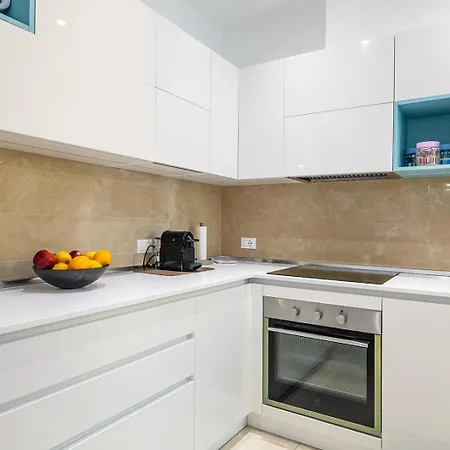 Dimora Concept-coral Dream Suite-free Parking-bike Room-beautiful Flat Near The Sea