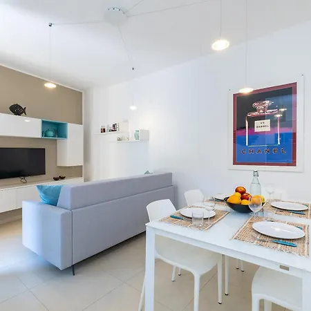 Dimora Concept-coral Dream Suite-free Parking-bike Room-beautiful Flat Near The Sea Lejlighed