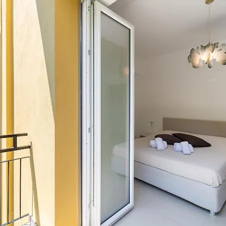 Dimora Concept-coral Dream Suite-free Parking-bike Room-beautiful Flat Near The Sea 아파트 *
