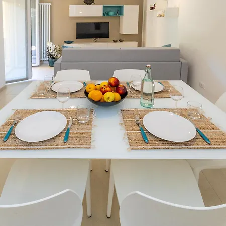 아파트 Dimora Concept-coral Dream Suite-free Parking-bike Room-beautiful Flat Near The Sea