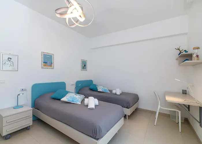 Dimora Concept-coral Dream Suite-free Parking-bike Room-beautiful Flat Near The Sea *