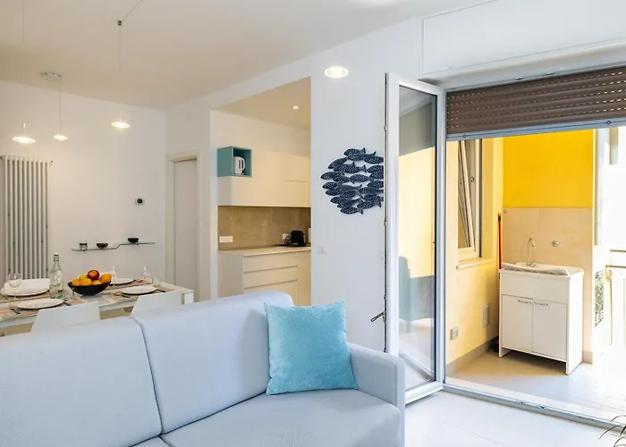 Dimora Concept-coral Dream Suite-free Parking-bike Room-beautiful Flat Near The Sea Apartment Finale Ligure