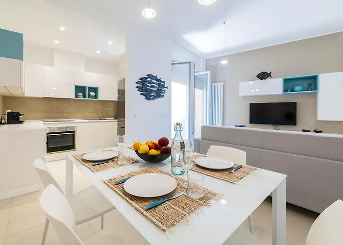 Apartment Dimora Concept-coral Dream Suite-free Parking-bike Room-beautiful Flat Near The Sea